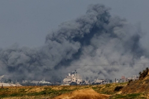 Humanitarian concerns grow as Israeli warplanes bombard targets across southern Gaza