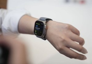 Apple to halt sales of some Apple watches in US