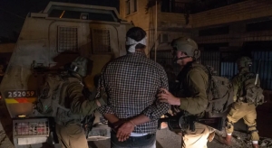 Occupation forces arrest 8 Palestinians, including woman and released prisoner from West Bank