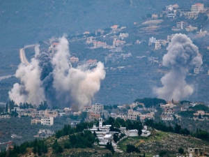 Israeli entity carries out air strike on Mays Al-Jabal Town South of Lebanon