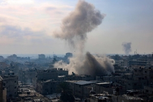 Scores martyred as Israeli occupation renews bombardment of Gaza Strip