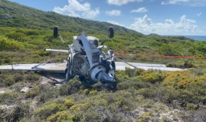 2 injured in light plane crash in Australia