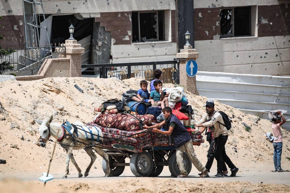 Dozens killed and wounded as Israeli forces thrust deeper in Gaza’s Jabalia and Rafah