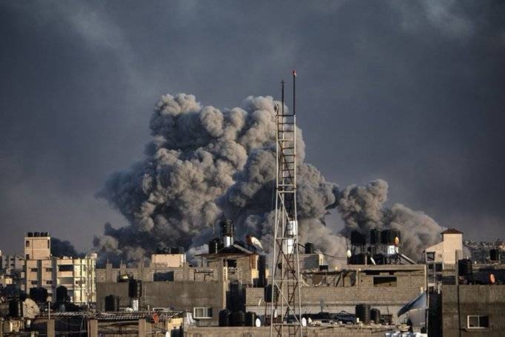 Palestinians martyred, injured in Israeli airstrikes across Gaza Strip