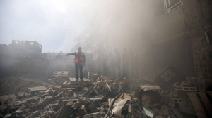 Six Palestinians martyred in Israeli bombing of civilian neighborhood