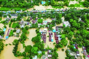 Nearly 300,000 Bangladeshis in emergency shelters after floods