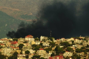 UN peacekeepers caught in south Lebanon crossfire