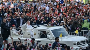 Indonesia arrests seven over Pope Francis ‘terror threats’