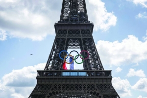 Paris mayor says Olympic rings to stay on Eiffel Tower ‘until 2028’