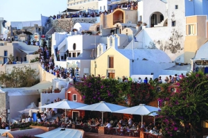 Greece to tax cruise ship arrivals