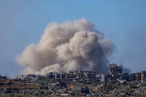 10 Palestinians martyred in Israeli airstrike on Nuseirat Camp