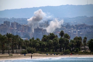 Israel launches heavy air raids on south Beirut