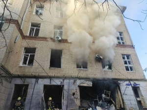 10 killed, 22 wounded in Russian strike on medical center in Northeastern Ukraine