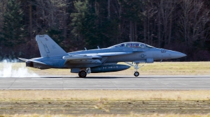 2 navy pilots killed in fighter jet crash in Washington State