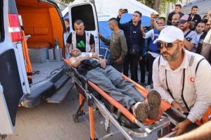 Gaza hospitals under fire as 26 more killed