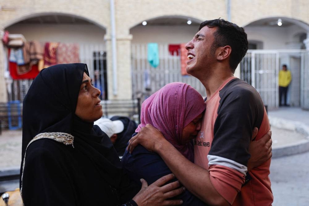 35 Palestinians killed in Gaza, Israel issues new evacuation orders