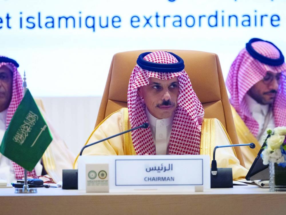 Arab, Muslim leaders fly to Saudi for talks on ME wars