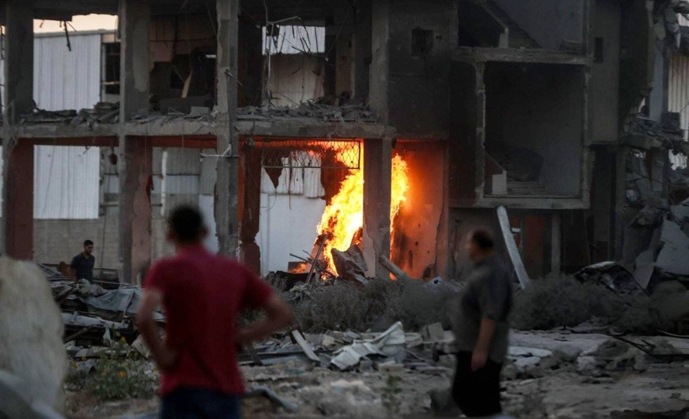 8 Palestinians martyred, dozens injured in Israeli shelling of house in Gaza