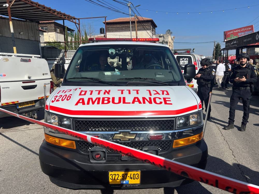 Three Israelis killed, several injured in northern West Bank shooting