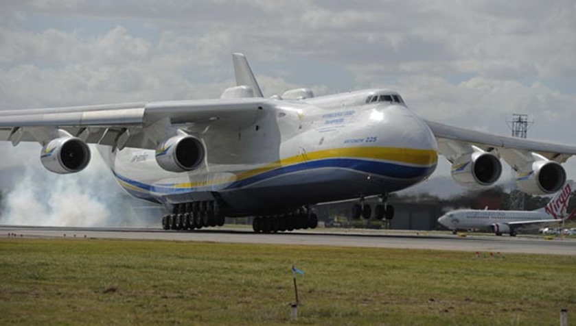 The aircraft has carried a large generator purchased by a Western Australian resources company