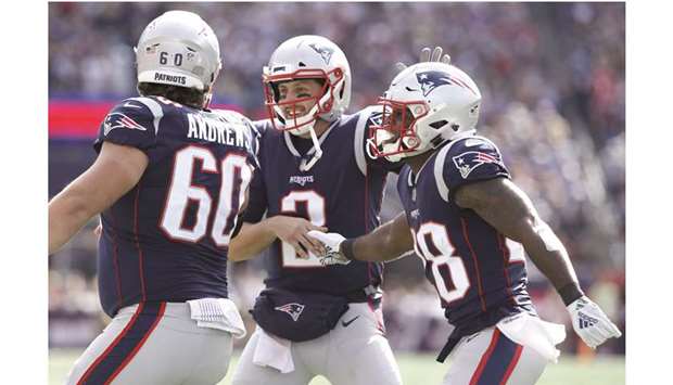 Miami Dolphins 7-38 New England Patriots: Tom Brady throws three touchdowns  in convincing win, NFL News