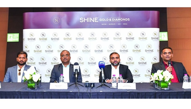 Shine Gold & Diamonds officials announce details of the launch of the new outlet.