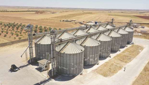 The u2018Support Wheat Value Chain in North West Syriau2019 project implemented by QC aims at supporting the wheat crop and storing production in giant silos in the city of Marea.