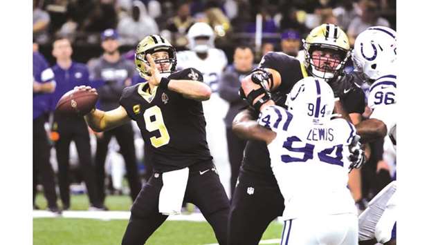 Brees breaks Manning's TD passing record; Saints crush the Colts