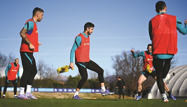 Inter Milan players train yesterday, on the eve of their Serie A match against Torino.