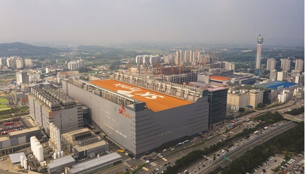 The SK Hynix M14 plant stands in this aerial photograph taken above Icheon, South Korea. Hynix aims to cement its position as the largest producer of Nand memory, used in servers and smartphones, after Samsung Electronics.