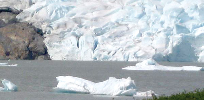 ICE CALVING: Ice calving at Glacier Bay in Alaska. 