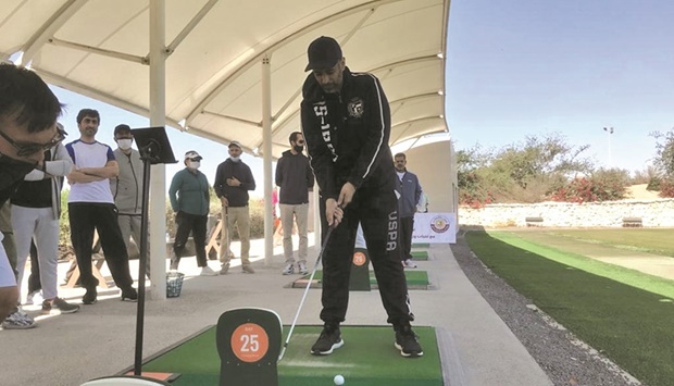 HE the Minister of Environment and Climate Change Sheikh Dr Faleh bin Nasser bin Ahmed bin Ali al-Thani participates in sporting activities at Education City Golf Club.