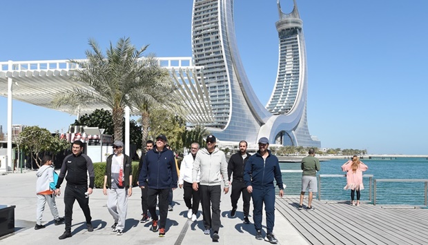 He walked on the Lusail Marina Promenade along with the visiting Head of Government of Morocco Aziz Akhannouch, and a number of ministers, in order to reinforce the concept of sports as a healthy lifestyle, and in line with Qatar Vision 2030.