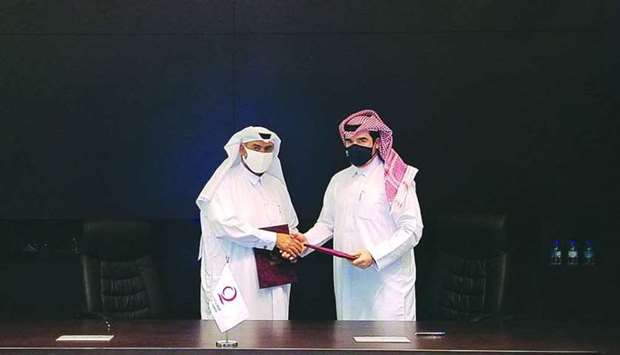  Yusuf bin Ahmed al-Kuwari and Jumah al-Nasser al-Kaabi signed the agreement. 