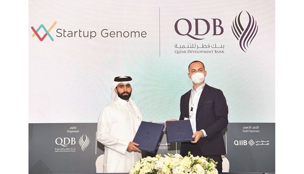 The memorandum of understanding was signed by Qatar Development Bank (QDB) Acting CEO Abdulrahman Hesham al-Sowaidi, and founder and CEO of Startup Genome JF Gauthier.