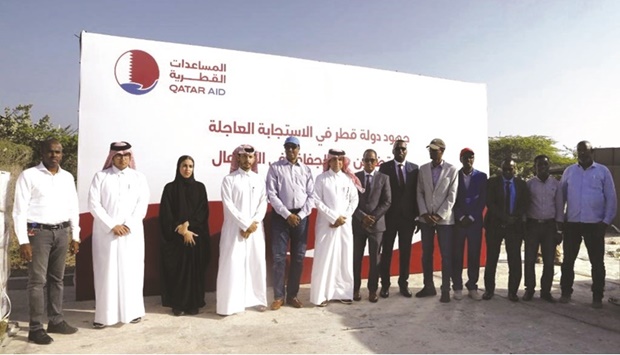 The delivery of aid was attended by Minister of Transport and Civil Aviation Duran Ahmed Farah, a number of Somali government officials, ambassador of Qatar to Somalia Hassan bin Hamza Hashem, a delegation from Qatar Fund for Development, and representatives of Qatar Charity office.