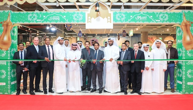  The inaugural ceremony of u2018Ramadan Souqu2019 at LuLu Hypermarket Abu Sidra.