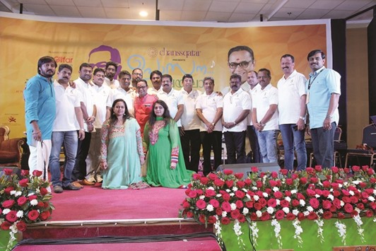 GROUP PHOTO: Singing Birds members along with Vayalar Sarat Chandra Varma and the singers who performed at the programme.