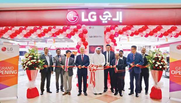 Officials of LG Electronics and Video Home & Electronic Centre open the LG Brand Shop in City Center Doha.