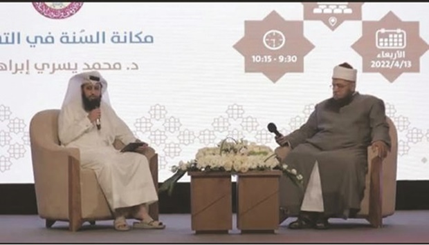 Dr Mohamad Yousri Ibrahim and presenter Abdullah al-Buainain