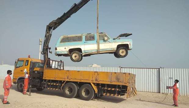 Al Shamal Municipality's General Control Section has carried out a campaign to remove abandoned vehicles and equipment within its boundaries, in co-operation with Al Shamal Security Department.