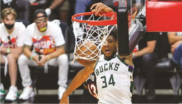 Giannis Antetokounmpo lands triple-double as Milwaukee Bucks sweep