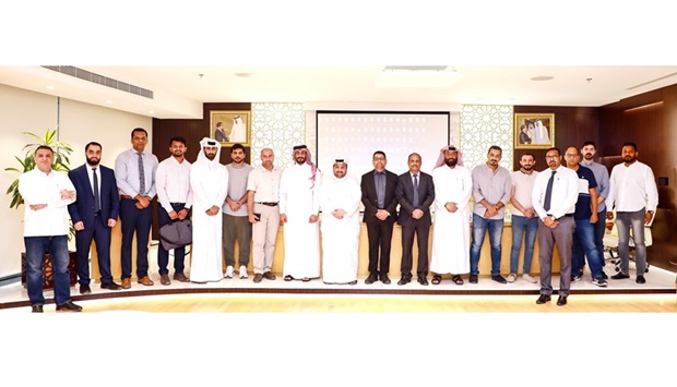 Participants after completing Bedaya-Lulu Hypermarket 'On the Shelf' initiative.