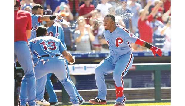 Scott Kingery's walk-off HR lifts Phillies over Braves for 4th