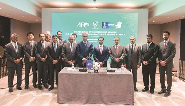 Dignitaries at the MoU-signing ceremony.