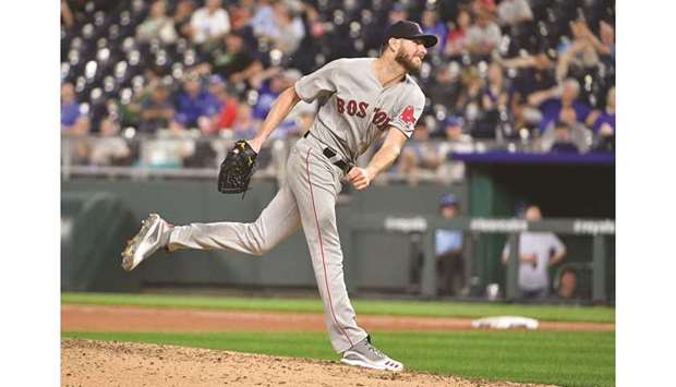 Sale strikes out 300th in Sox win