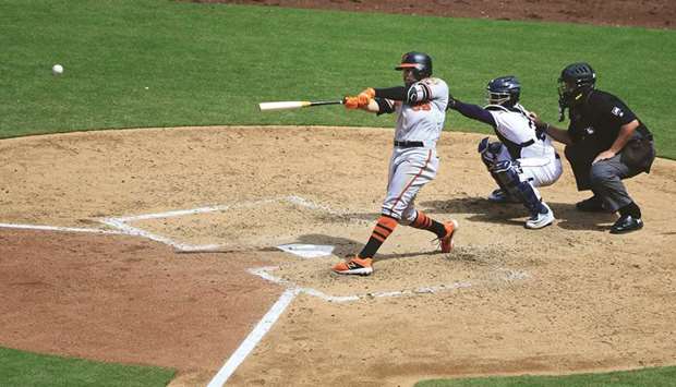 Orioles' Chris Davis hits homer, RBI single as batting average