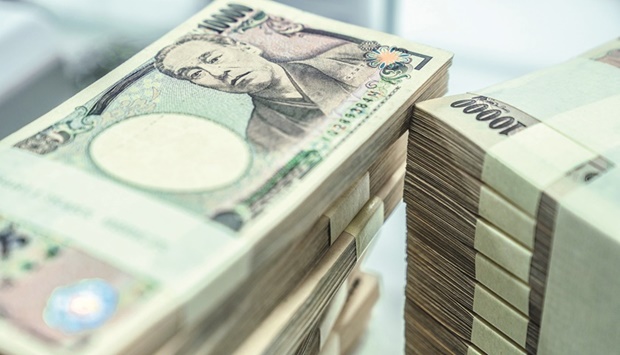 Yen roars back as hedge funds cut from big macro short - Gulf Times