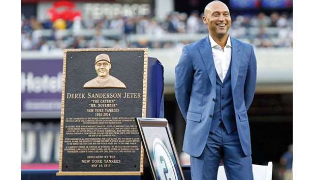 Report: Jeb Bush, Derek Jeter join forces in bid to buy Marlins