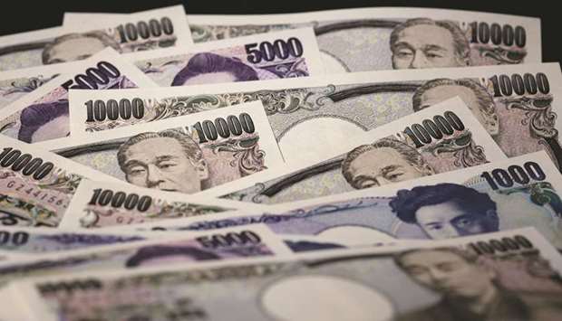 The Japanese yen rose yesterday and is on track for its biggest monthly gain in three months as a global rush to perceived safe-haven assets sapped investor appetite on stock markets